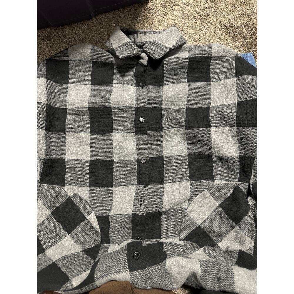RD Style Black and Grey checker coat with 3/4 sleeves. Long‎ coat. Sz S